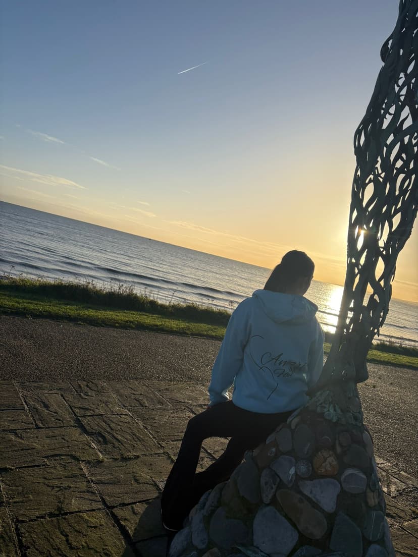 Stall media for Amari Fashion