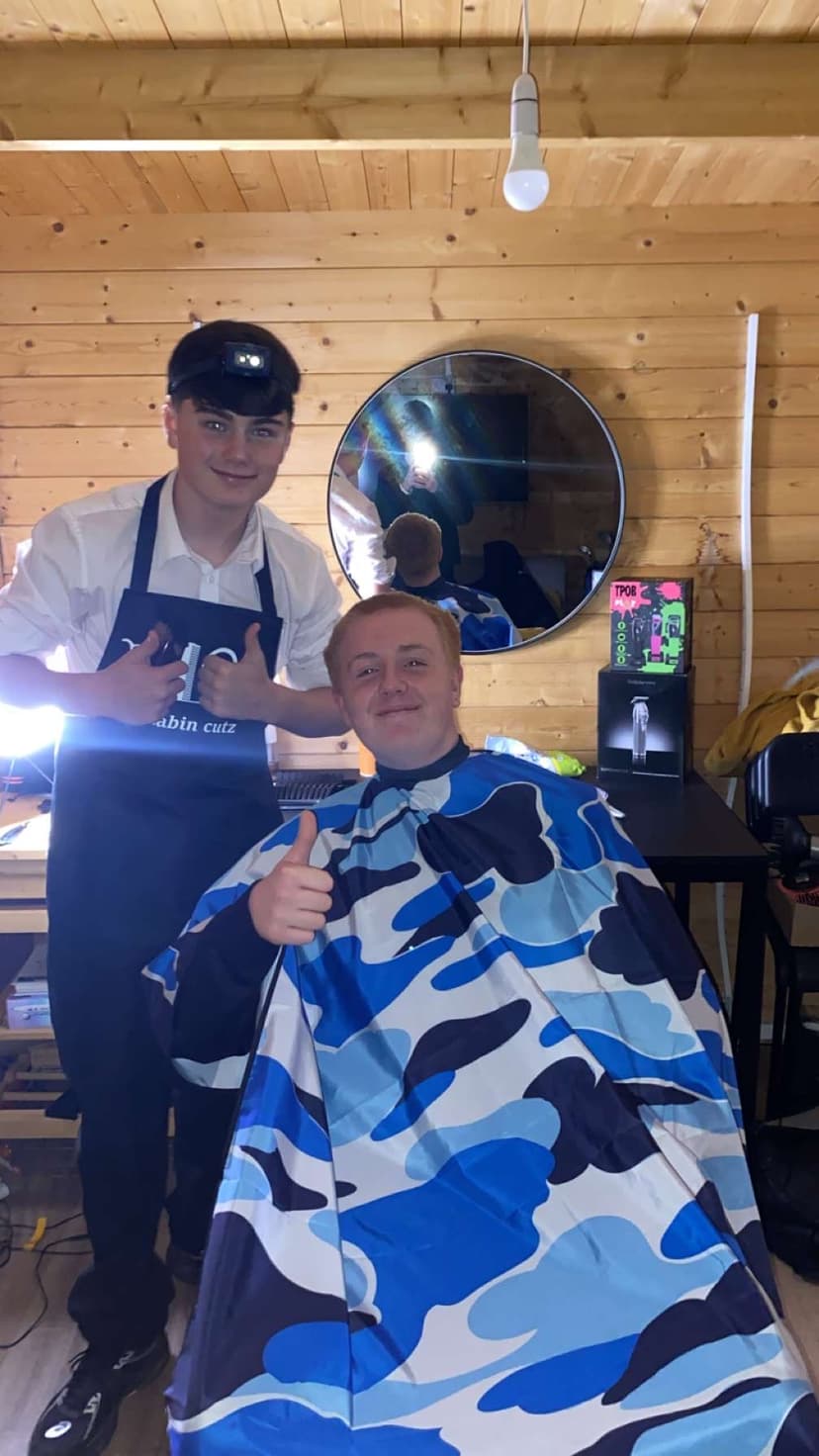 Stall media for Cabin Cutz