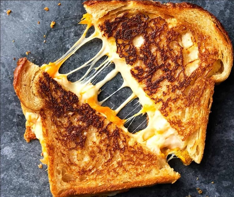 Stall media for Flippin Cheezy